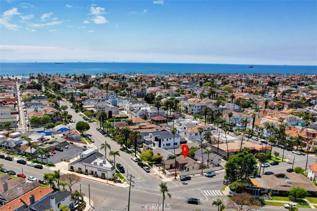 Huntington Beach, CA 92648,627 7th ST