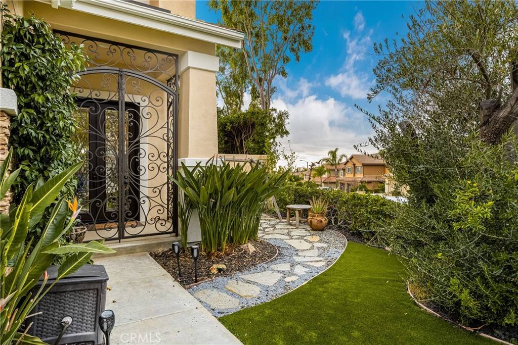 Lake Forest, CA 92610,38 Tessera AVE