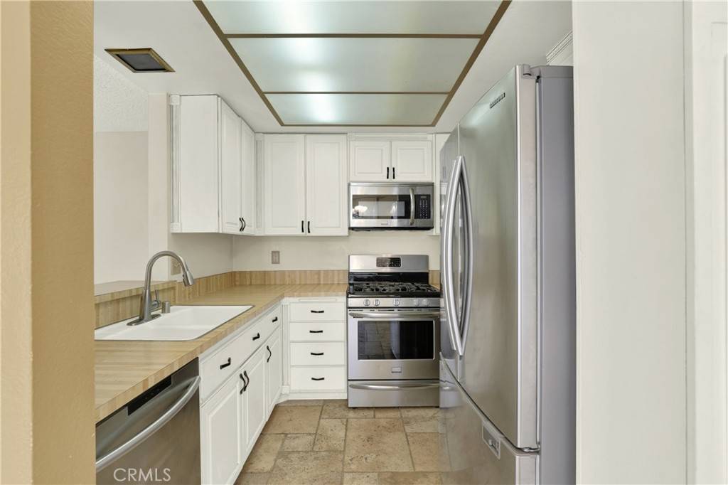 134 Orchard Irvine, CA 92618