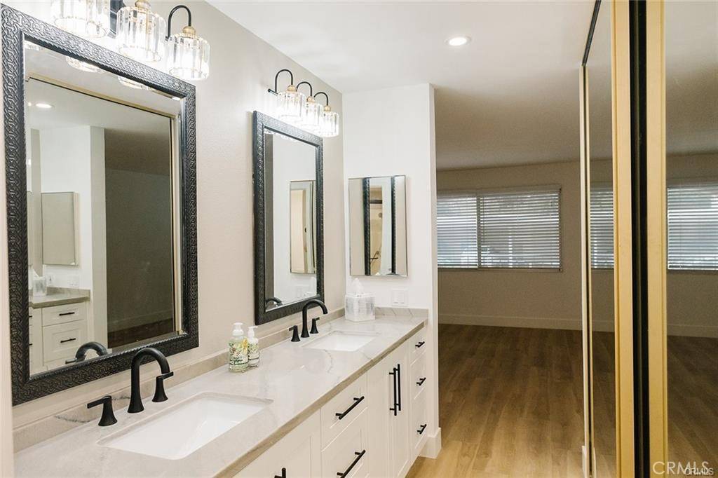 Laguna Woods, CA 92637,4002 Calle Sonora #1D