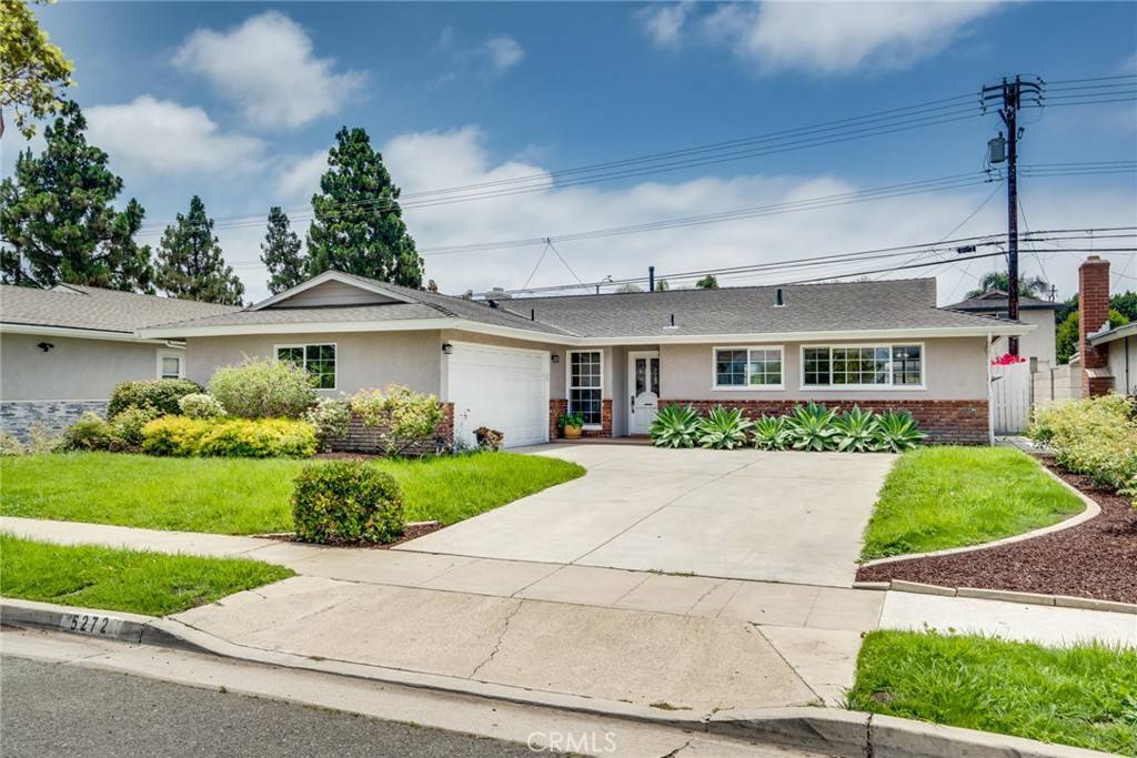 Huntington Beach, CA 92649,5272 Caliente DR