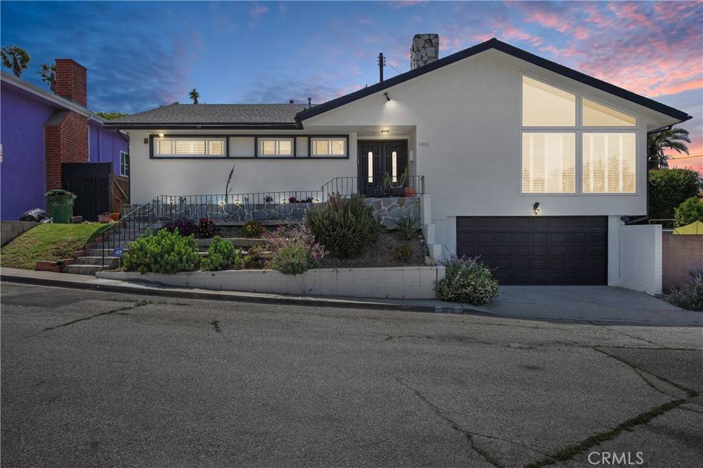 Culver City, CA 90232,3859 Hollyview TER