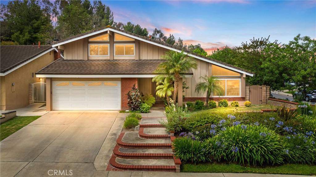 Anaheim, CA 92807,701 S Carriage CIR