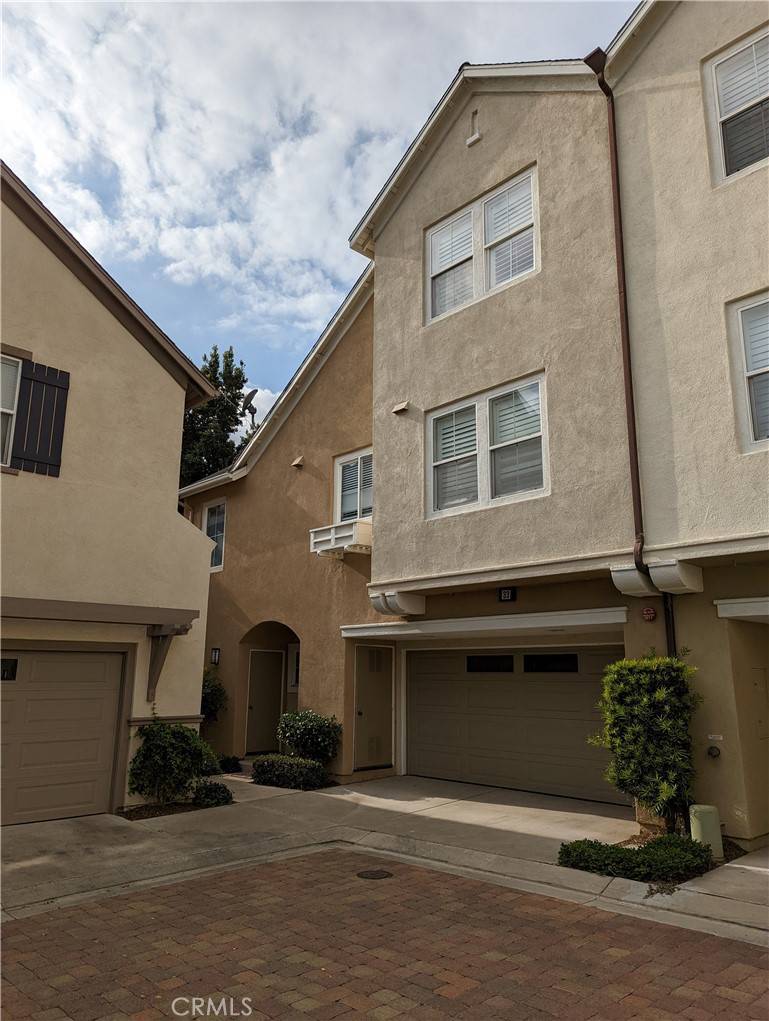 Irvine, CA 92602,33 Visalia