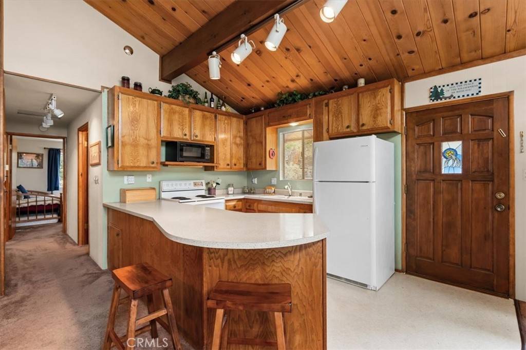 Idyllwild, CA 92549,26823 Crestview DR