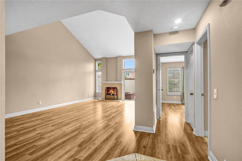 Tustin, CA 92782,2572 Calle Barcelona