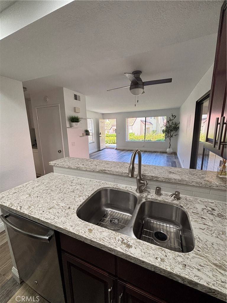 Laguna Niguel, CA 92677,113 Pearl #106