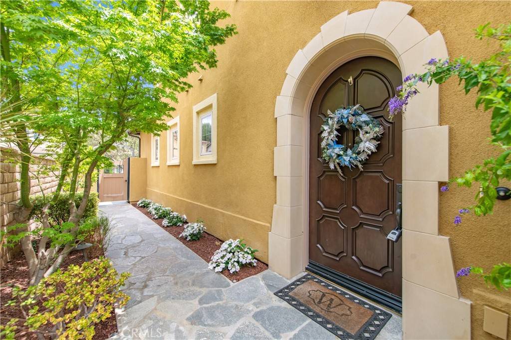 Irvine, CA 92602,114 Bridle
