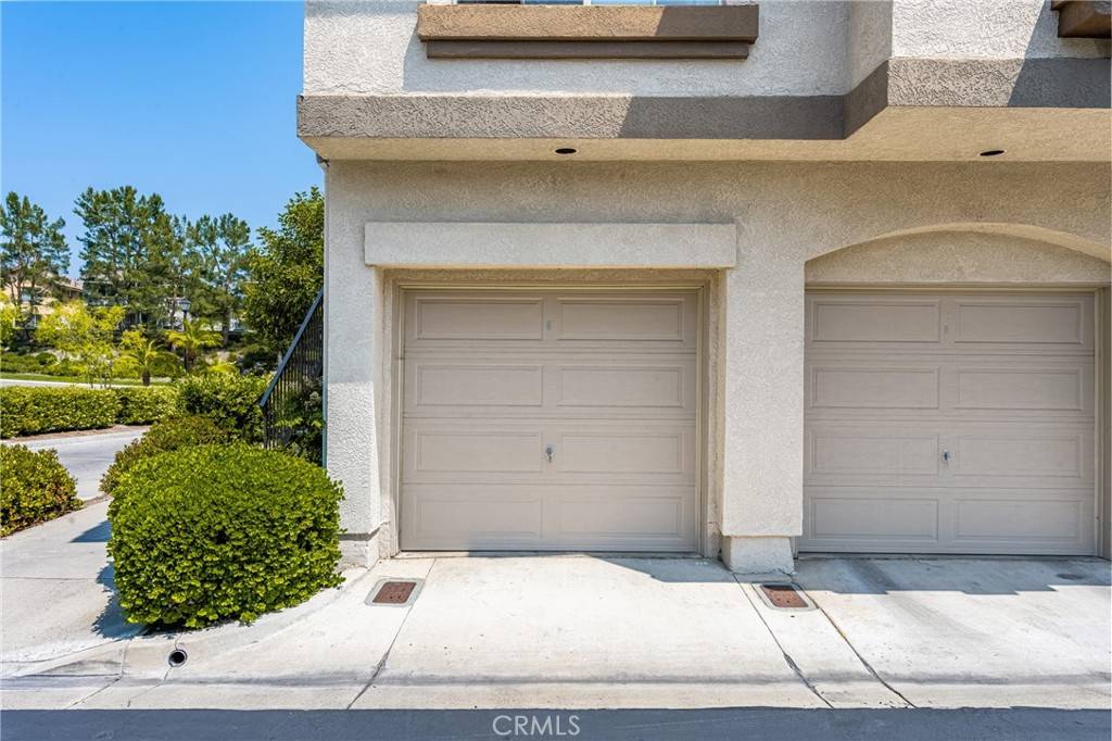 Lake Forest, CA 92610,335 Chaumont CIR