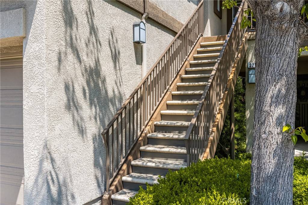 Lake Forest, CA 92610,335 Chaumont CIR