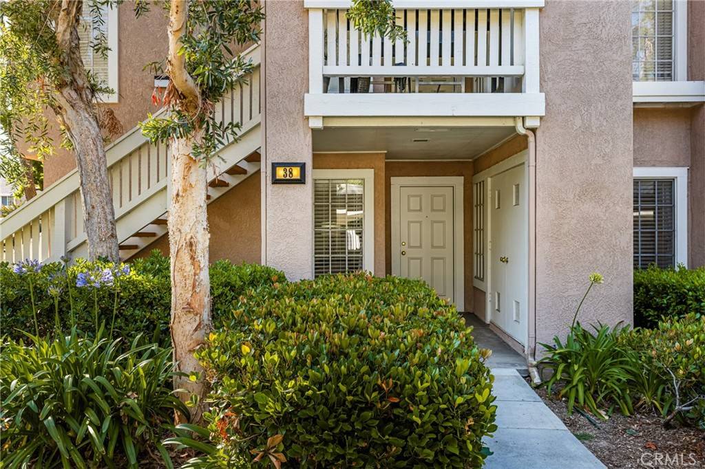 Irvine, CA 92614,38 Woodleaf