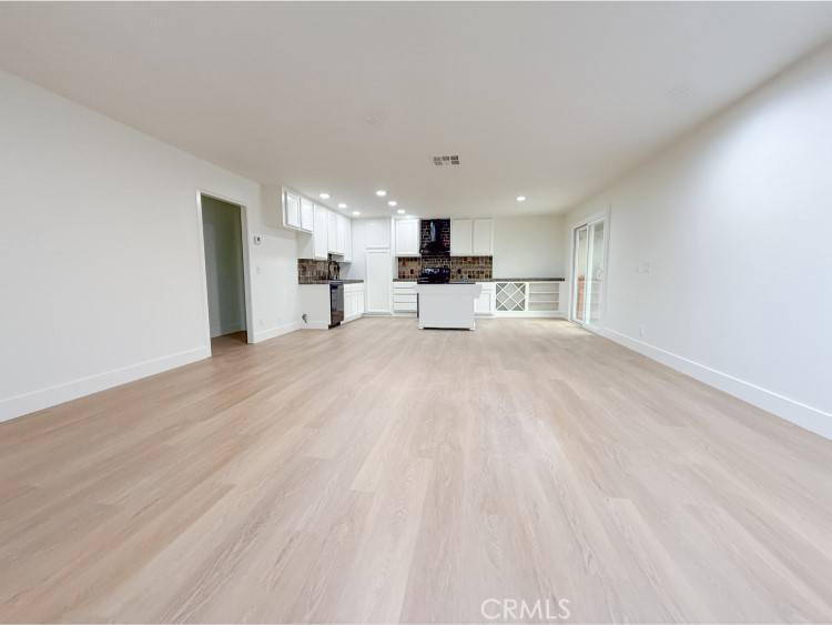 Aliso Viejo, CA 92656,23356 Via San Miguel