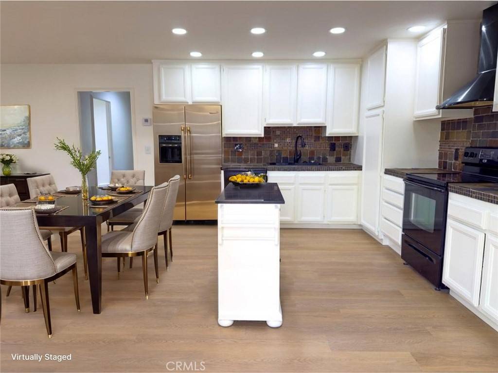 Aliso Viejo, CA 92656,23356 Via San Miguel