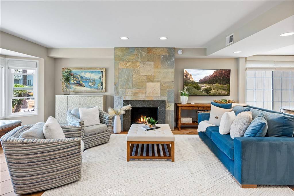 Huntington Beach, CA 92648,419 18th ST