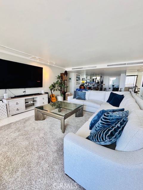 Newport Beach, CA 92663,601 Lido Park DR #2E