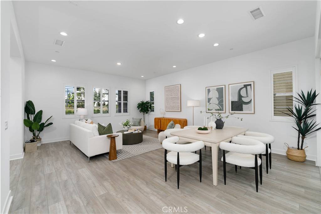 Irvine, CA 92618,484 Chorus