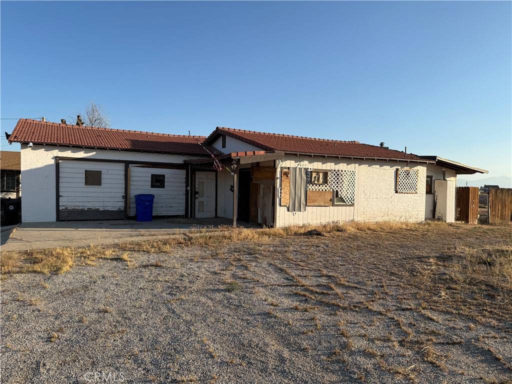 Apple Valley, CA 92308,22449 Ottawa RD