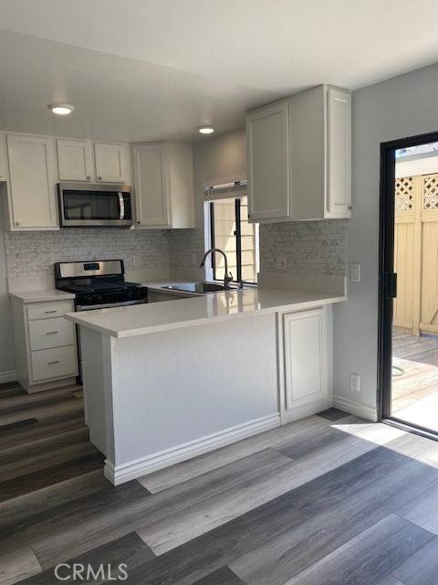 Newport Beach, CA 92663,10 Latitude CT #22