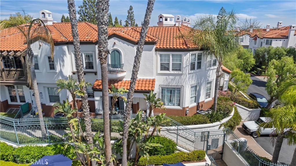 Tustin, CA 92782,2911 Ballesteros LN