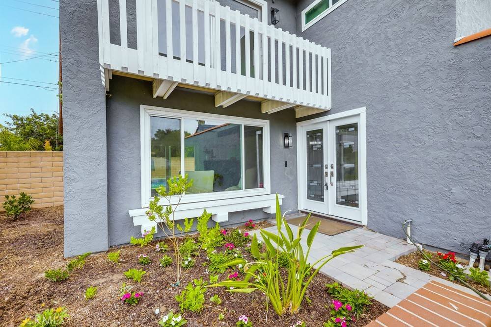 Lake Forest, CA 92630,24162 Twig ST