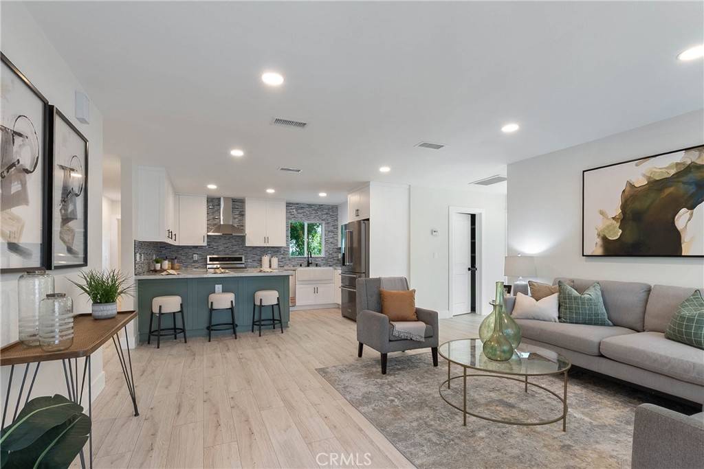 Long Beach, CA 90815,6300 E Fairbrook ST