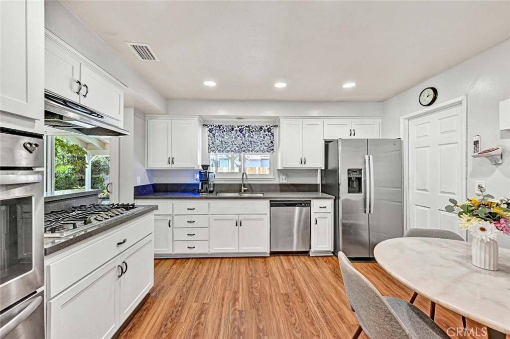 Brea, CA 92821,511 Pepper Tree DR