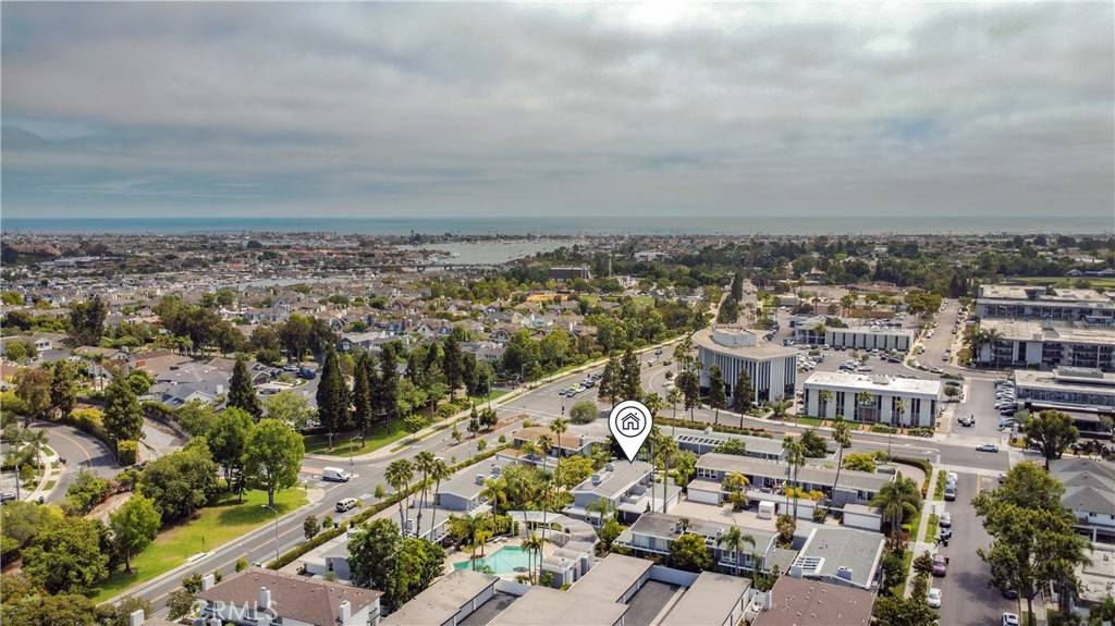 Newport Beach, CA 92660,1008 Buckingham LN #17