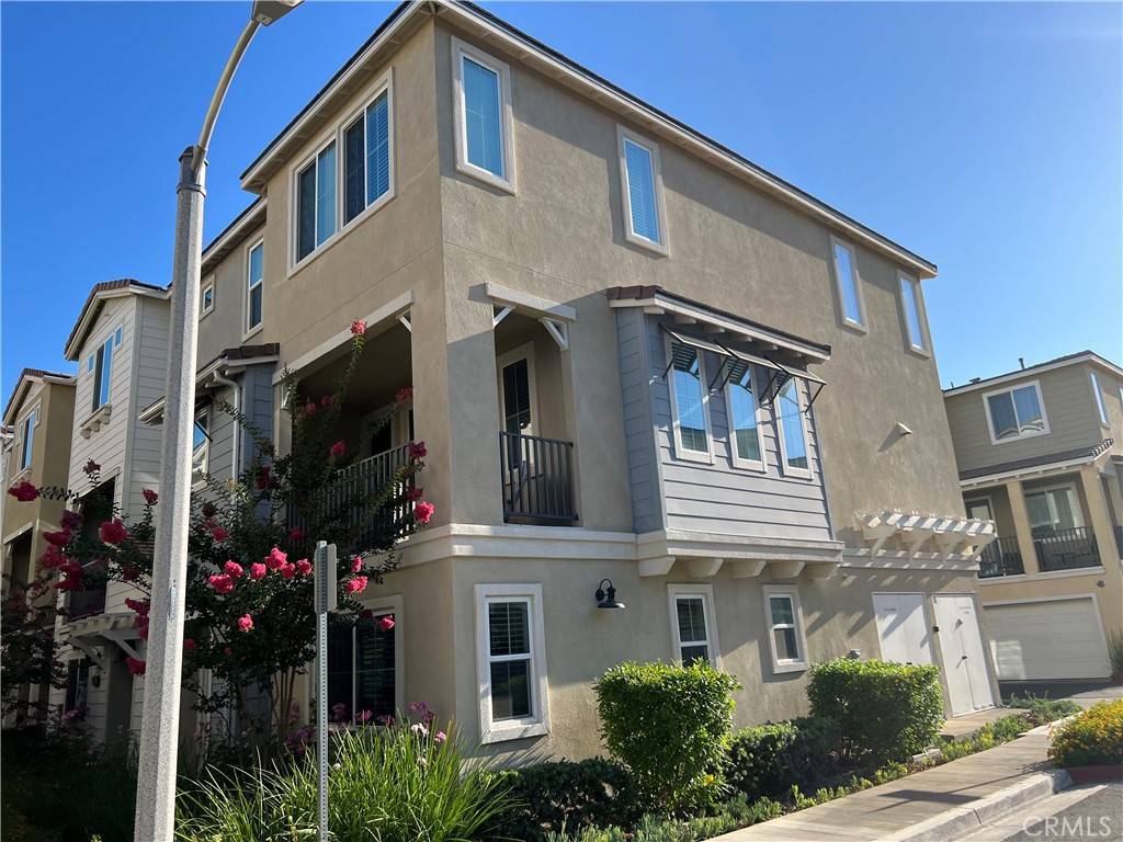Pomona, CA 91767,2734 Valor LN