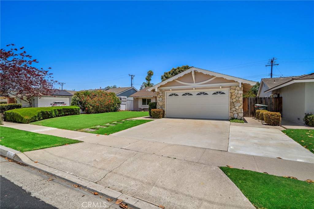 Fountain Valley, CA 92708,18452 Tamarind ST