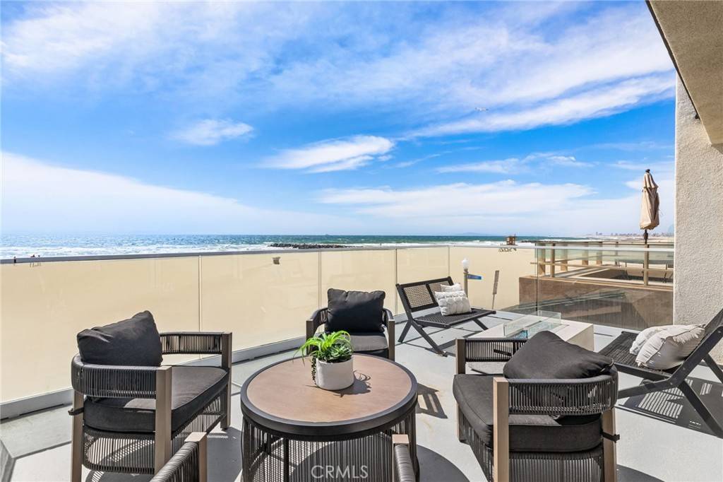 Newport Beach, CA 92663,3012 W Oceanfront