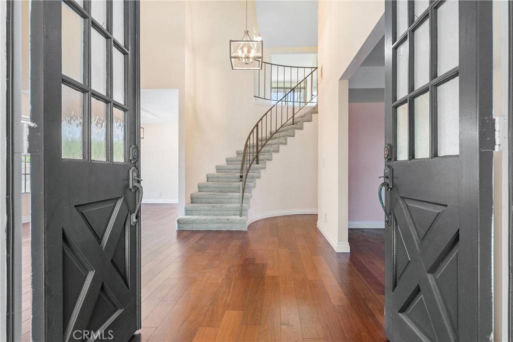 Irvine, CA 92604,44 W Yale #8