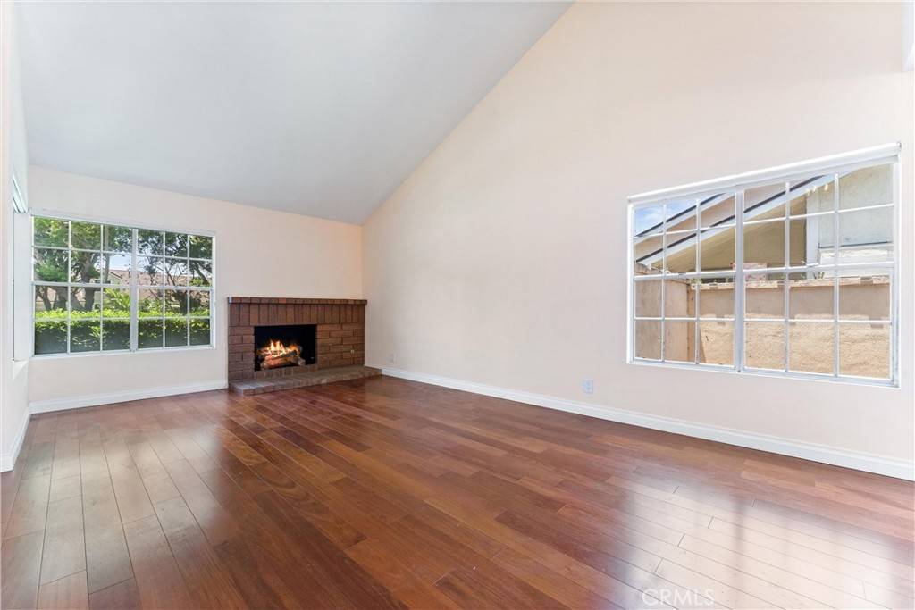 Irvine, CA 92604,44 W Yale #8