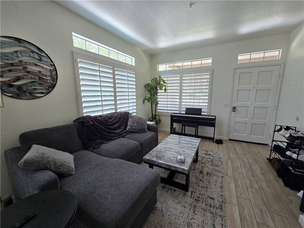 Rancho Santa Margarita, CA 92688,17 Anil