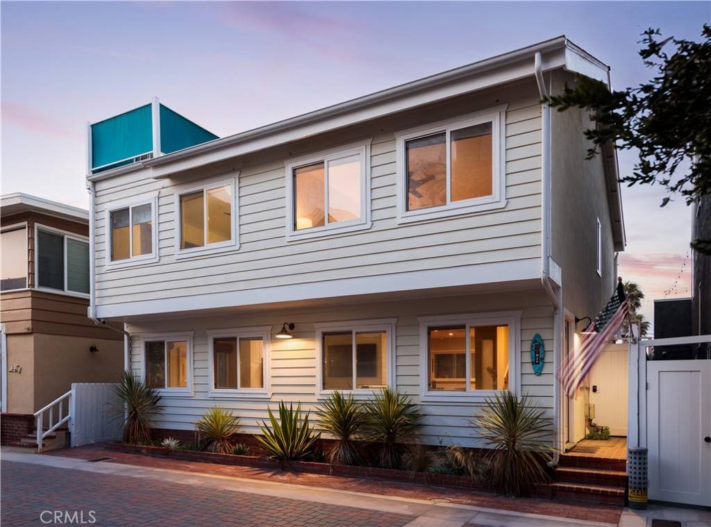 Surfside, CA 90743,29 Surfside AVE #B