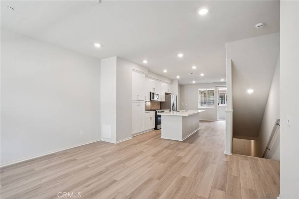 Pomona, CA 91768,1549 Stratus DR