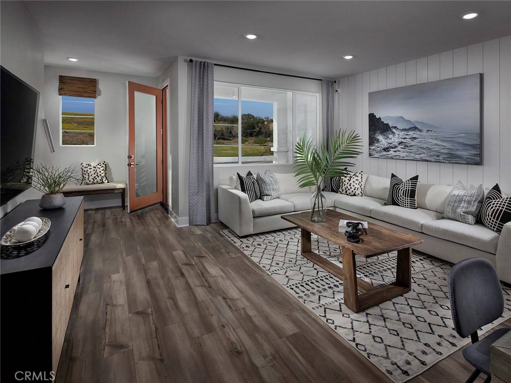 San Pedro, CA 90732,1493 Skyline LN
