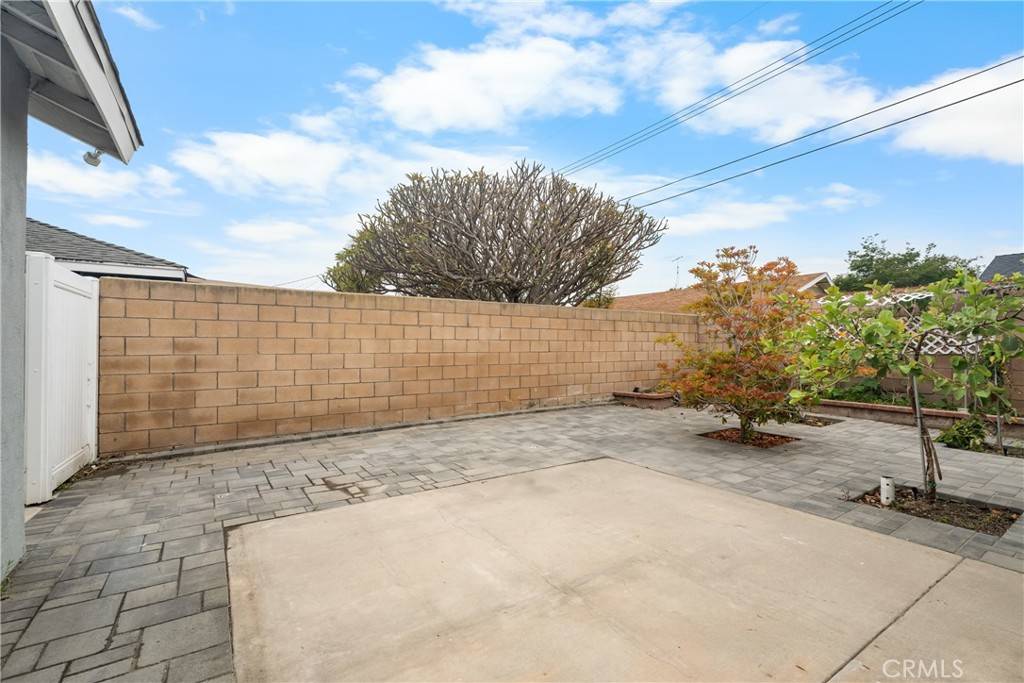Huntington Beach, CA 92647,14571 Yucca CIR