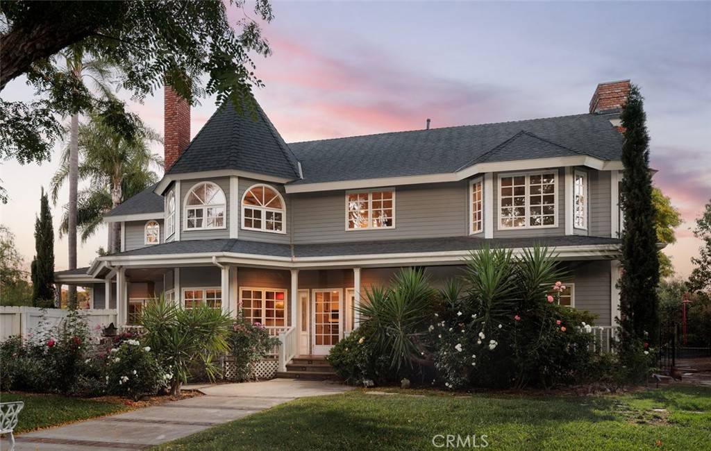 Orange, CA 92869,10762 Meads