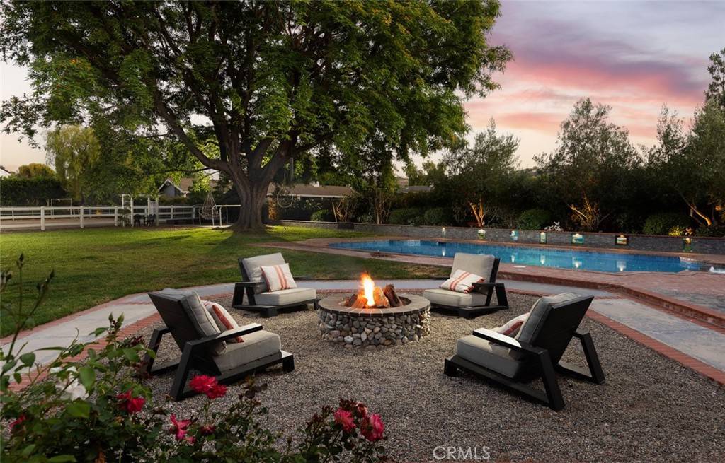 Orange, CA 92869,10762 Meads