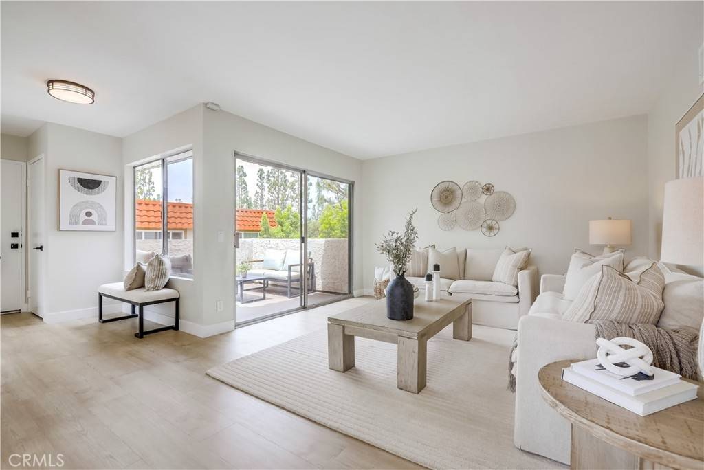 Lake Forest, CA 92630,22701 Via Castilla