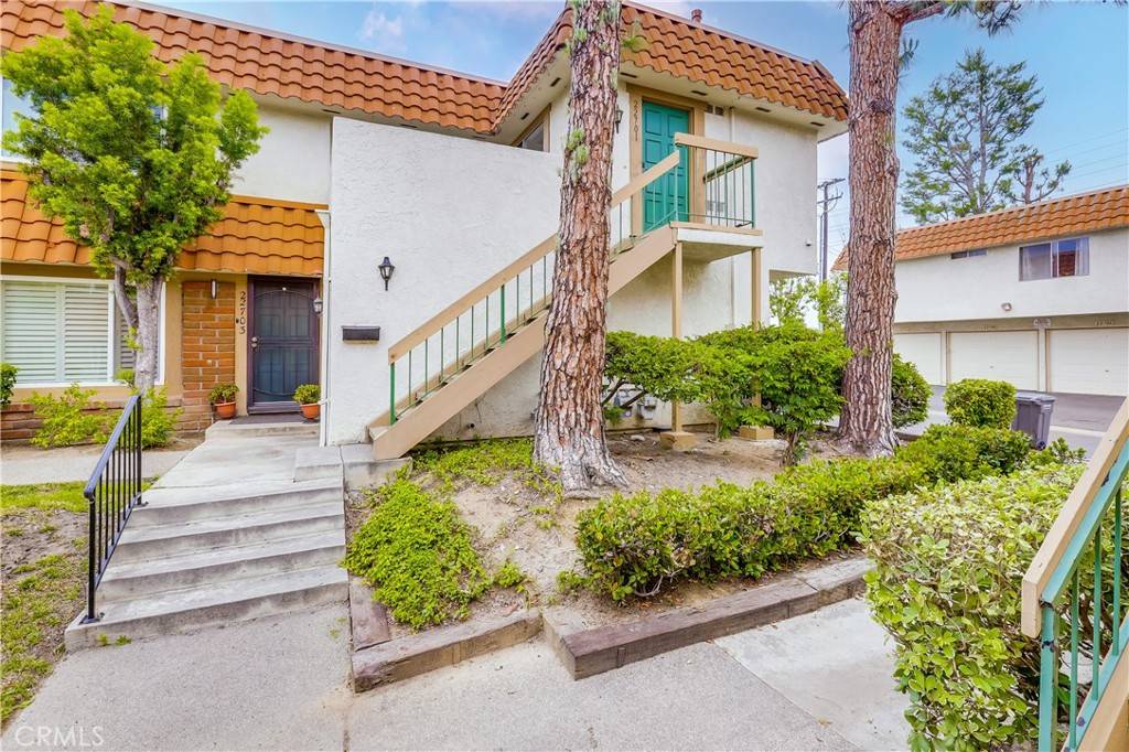 Lake Forest, CA 92630,22701 Via Castilla