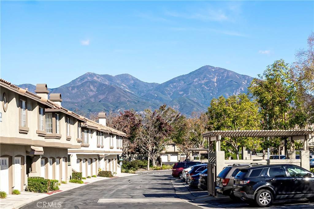Rancho Santa Margarita, CA 92688,7 Santa Loretta