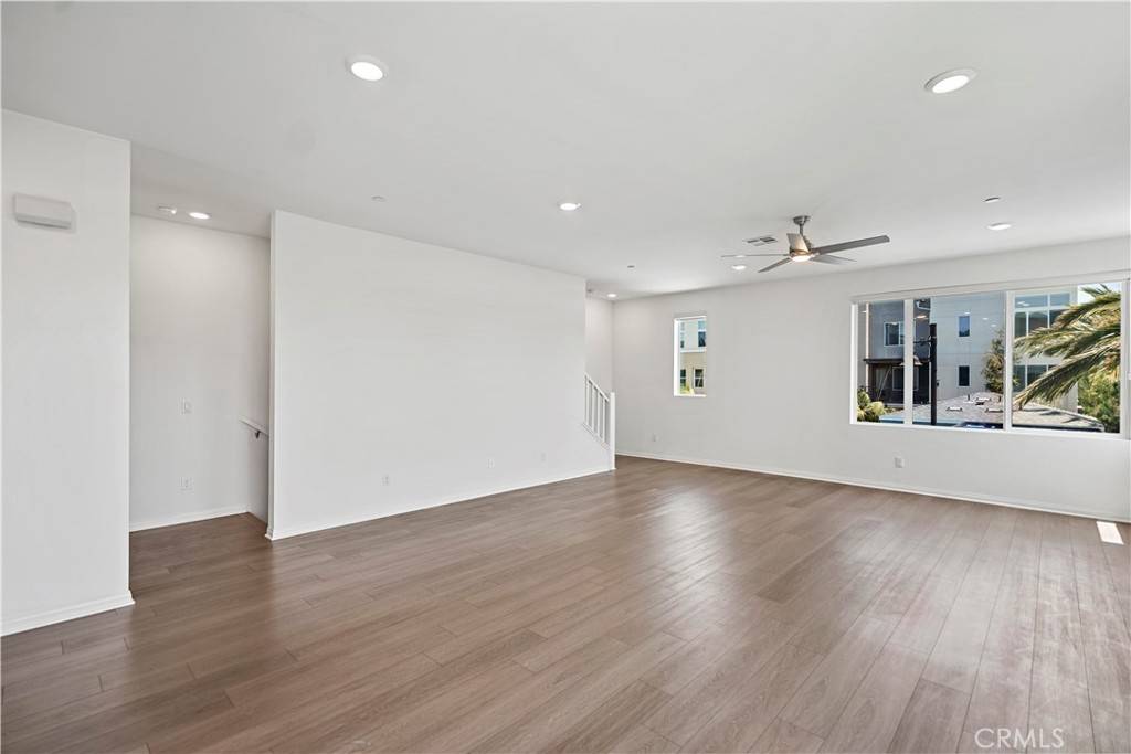 Irvine, CA 92614,253 Steely
