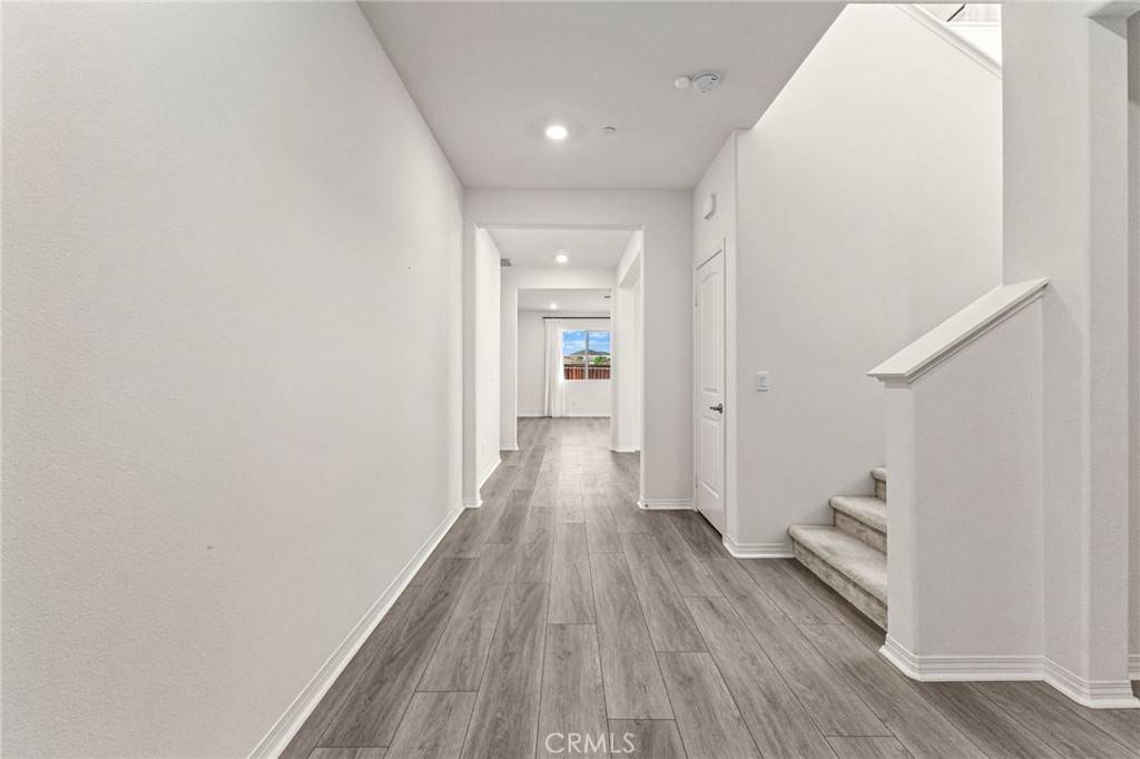 Menifee, CA 92585,29261 Humboldt CT