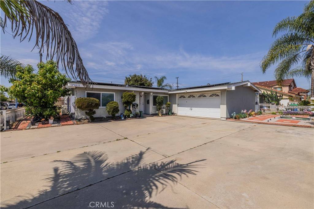 Stanton, CA 90680,7911 Orangewood AVE