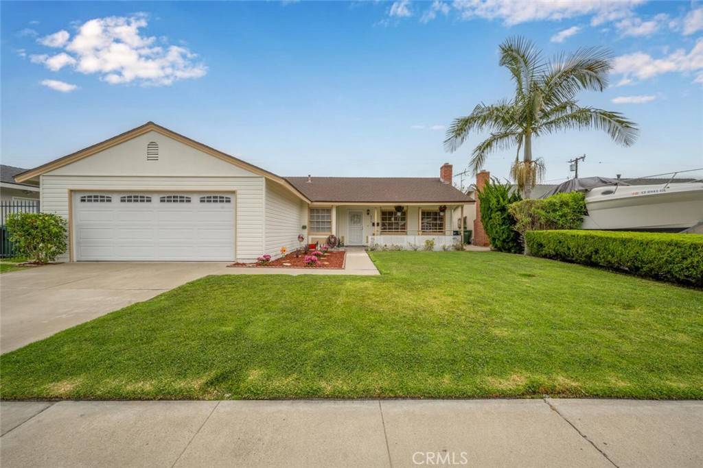 Huntington Beach, CA 92647,6272 Hooker DR