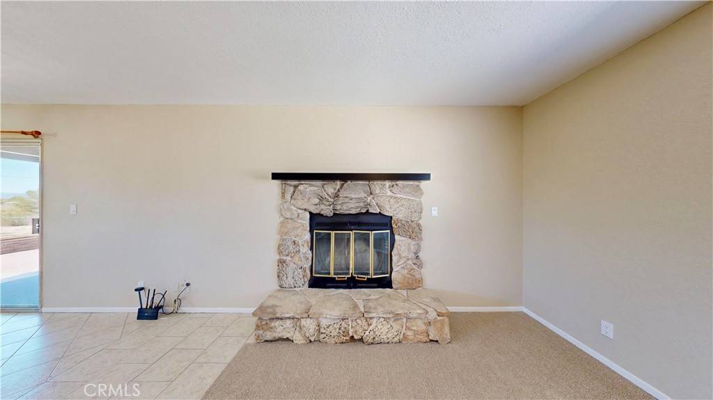 Apple Valley, CA 92307,19171 Carlisle RD