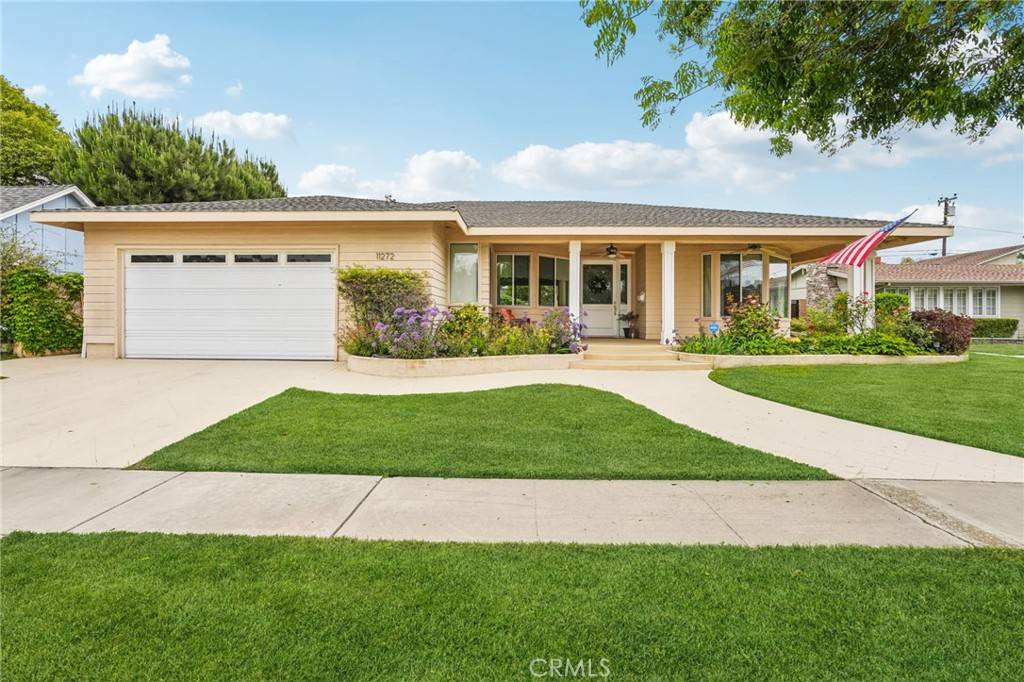 Los Alamitos, CA 90720,11272 Weatherby RD