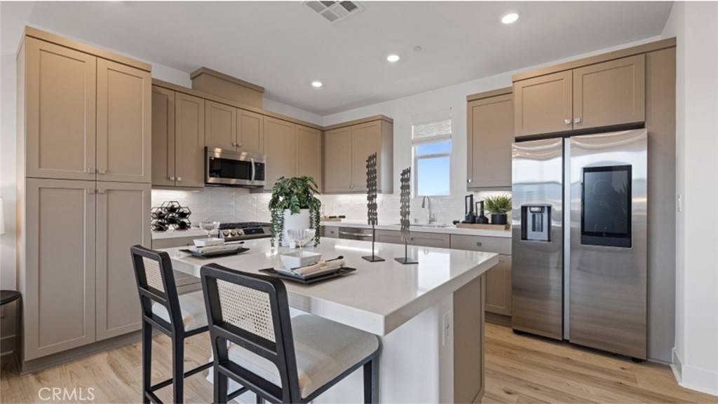 Rancho Mission Viejo, CA 92694,332 Fawn ST