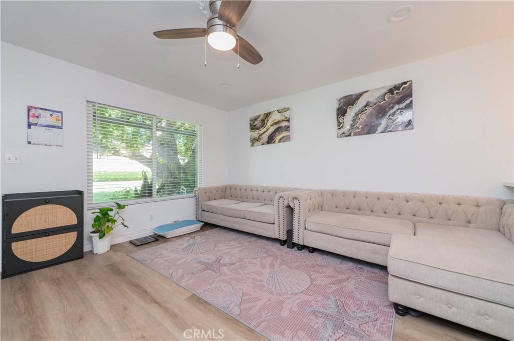 Santa Ana, CA 92701,521 S Lyon ST #11